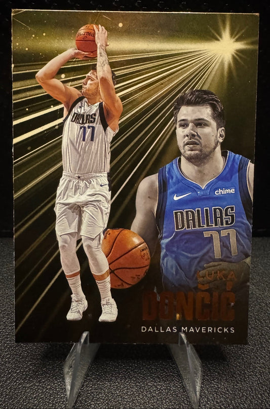 2020 - 21 Panini Chronicles 228 Luka Doncic Bronze Dallas Mavericks - 787 Hobby House