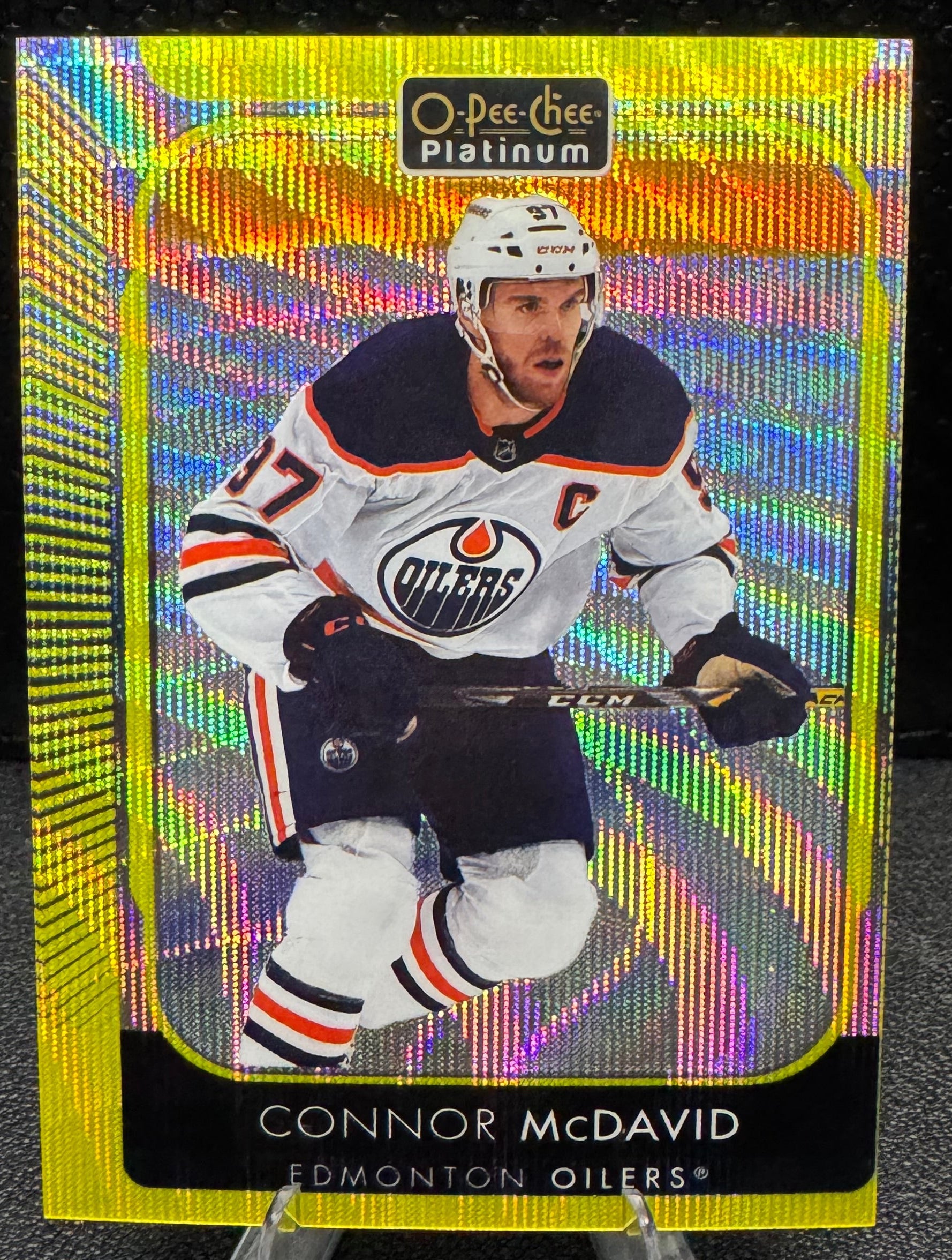 2021 - 22 O - Pee - Chee Platinum Neon Yellow Surge 1 Connor McDavid - 787 Hobby House