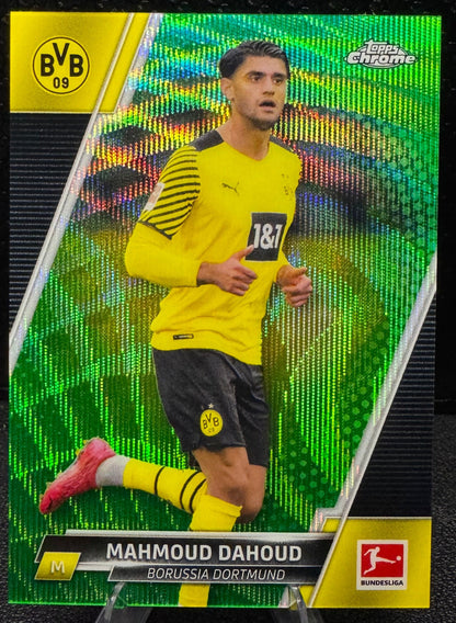 2021 - 22 Topps Chrome Bundesliga Green Wave Refractors 33 Mahmoud Dahoud 67/99 - 787 Hobby House