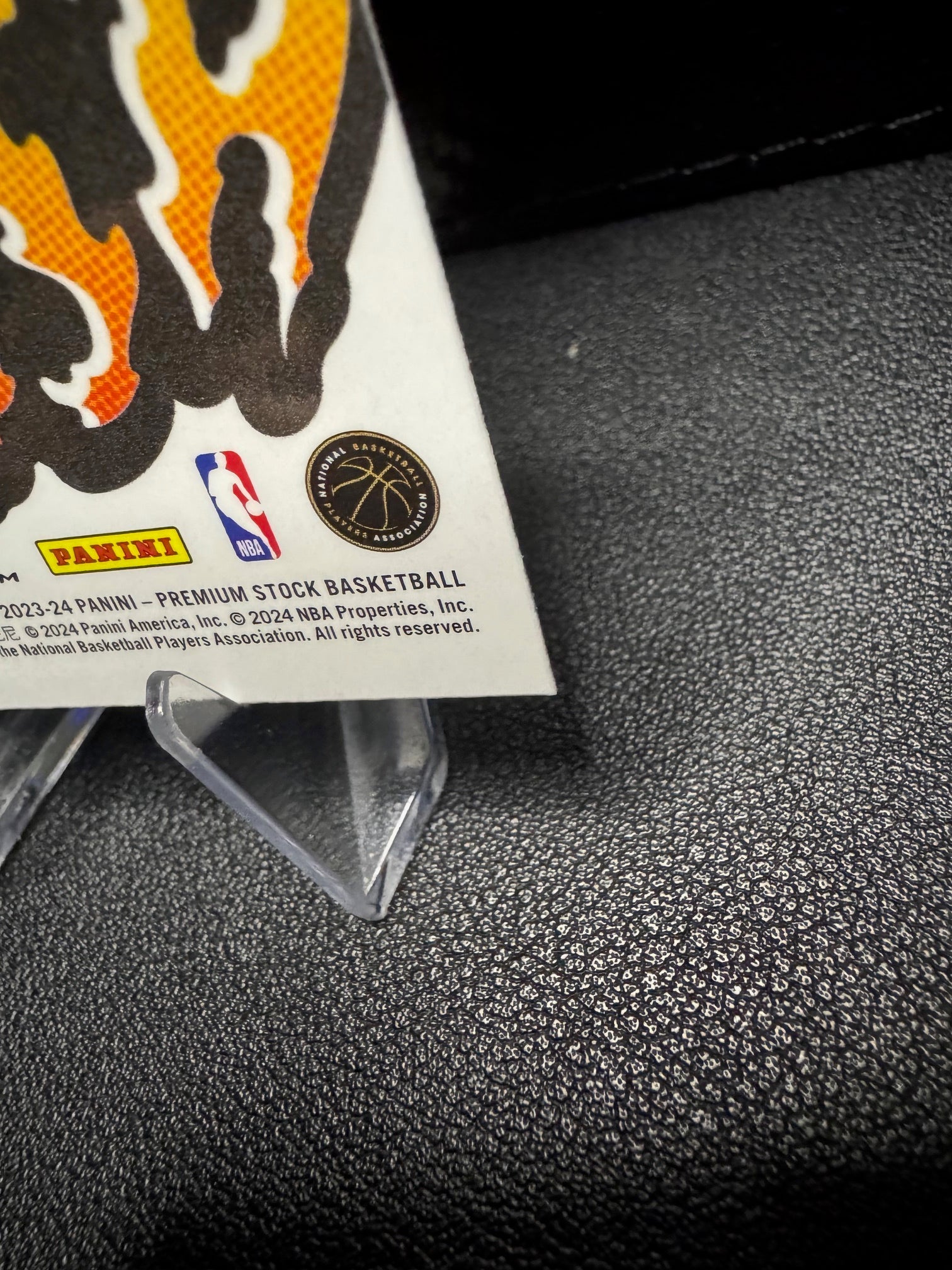 2023 - 24 Hoops Premium Stock 18 Kyrie Irving Sheesh Silver Prizm Dallas Maverick - 787 Hobby House