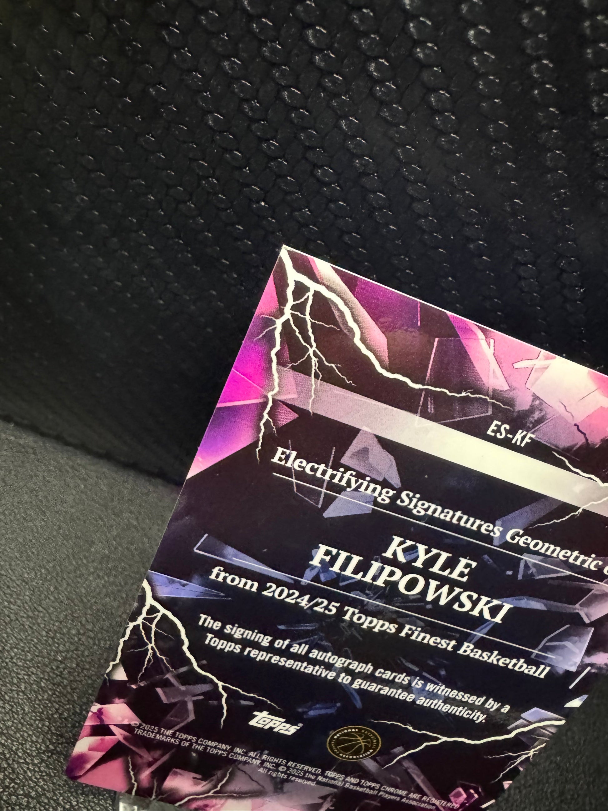 2024 - 25 Finest Electrifying Signatures Blue Geometric Refractors ESKF Kyle Filipowski RC 22/99 - 787 Hobby House