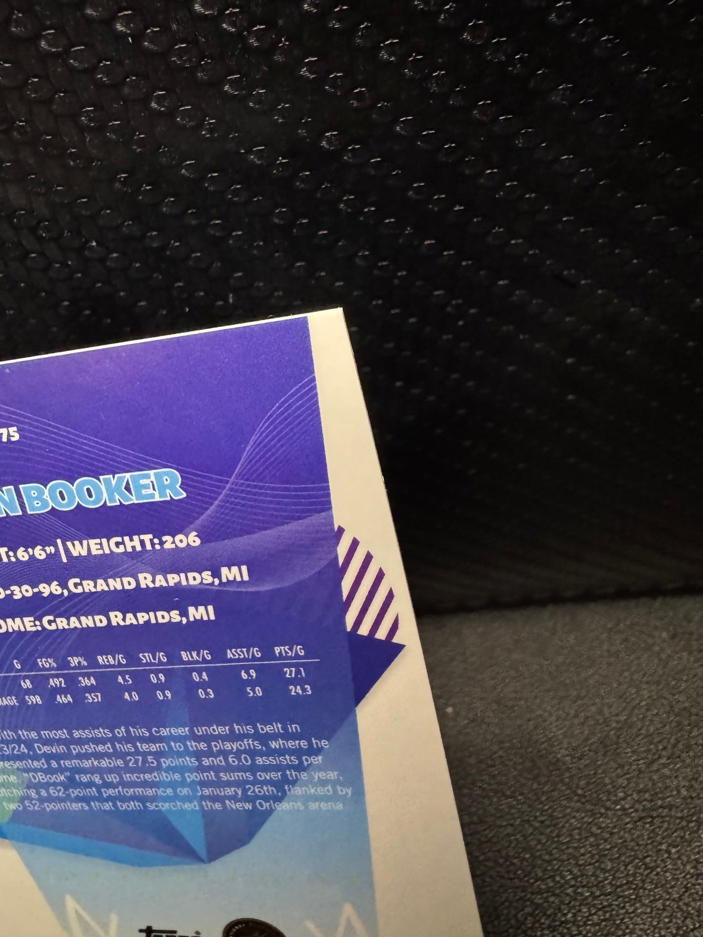 2024 - 25 Finest Red Black Geometric Refractors 75 Devin Booker Phoenix Suns 24/25 - 787 Hobby House