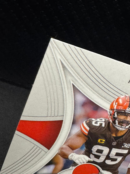 2024 Panini Mosaic Epic Performers 11 Myles Garrett Cleveland Browns - 787 Hobby House