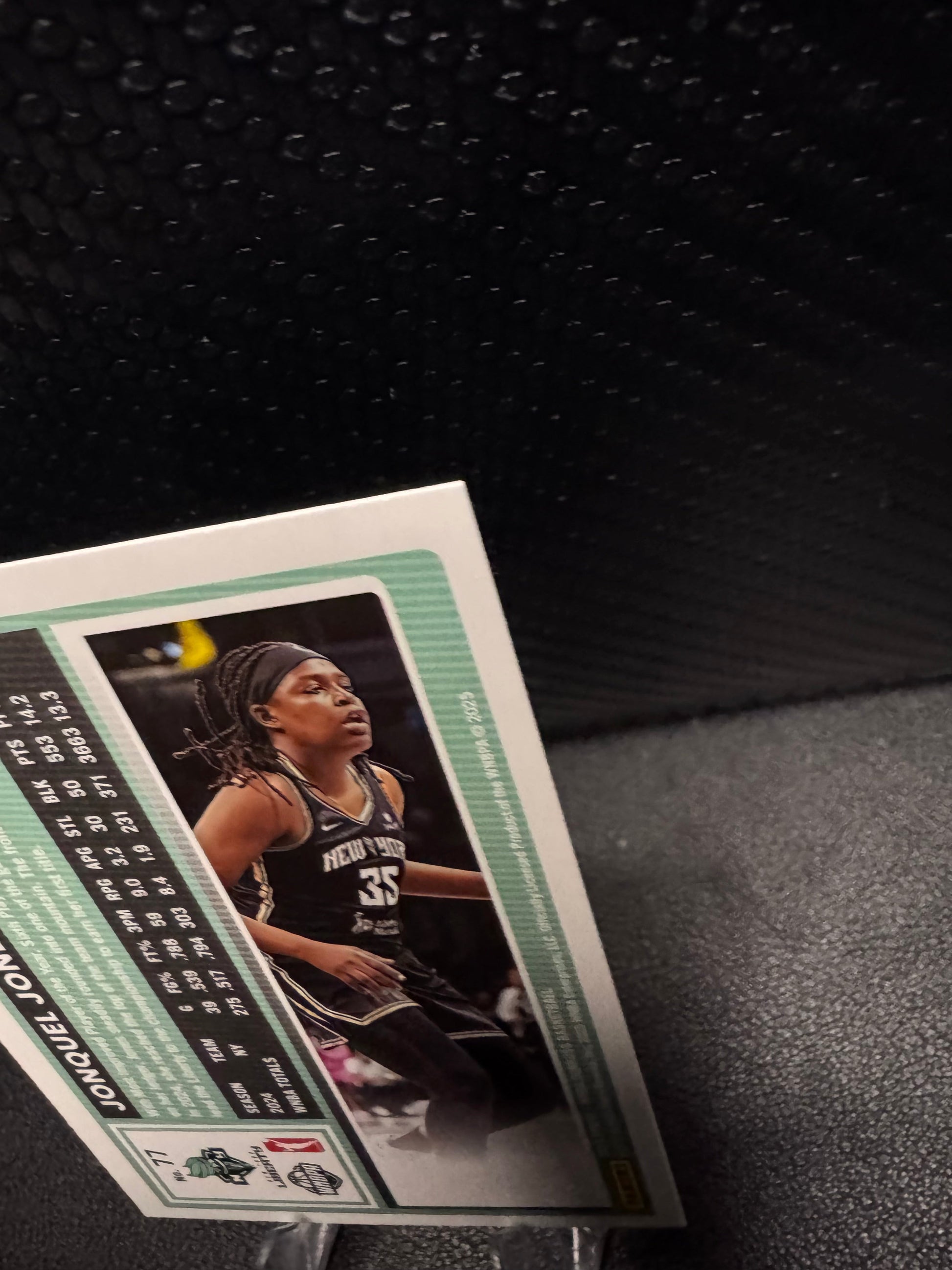 2025 Donruss WNBA 77 Jonquel Jones New York Liberty - 787 Hobby House
