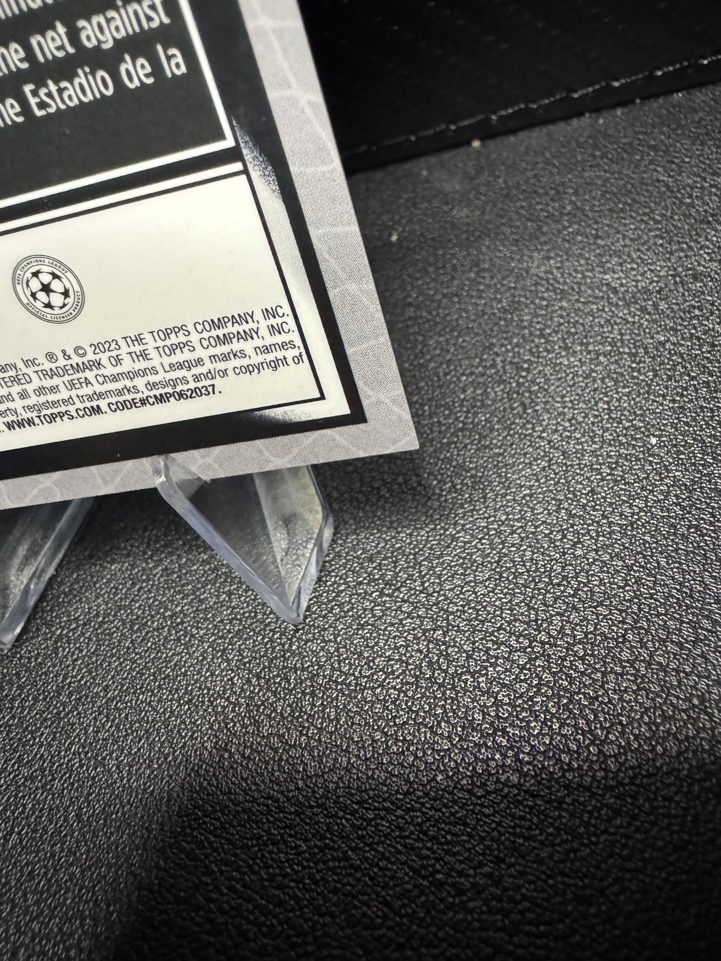 2022-23 Topps Merlin UEFA Atomic Refractors #82 Dusan Vlahovic 17/250 Juventus